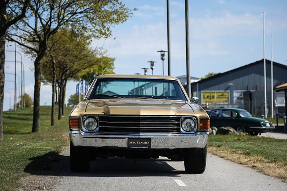 Chevrolet El Camino 3 of 5