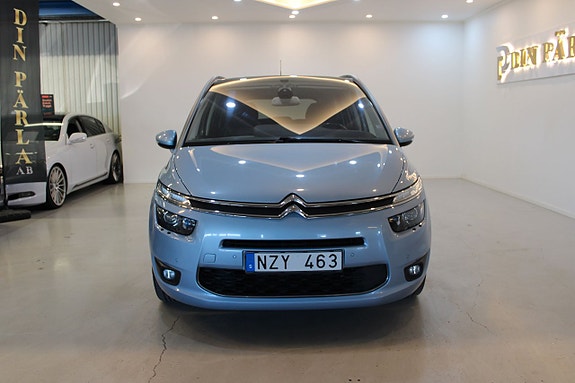 Citroen Grand C4 Picasso 2 of 5