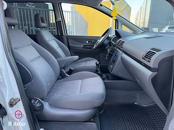 Volkswagen Sharan 18 of 21