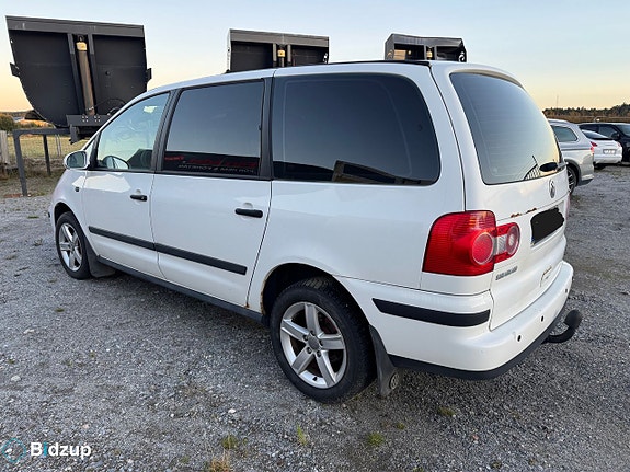 Volkswagen Sharan 3 of 21