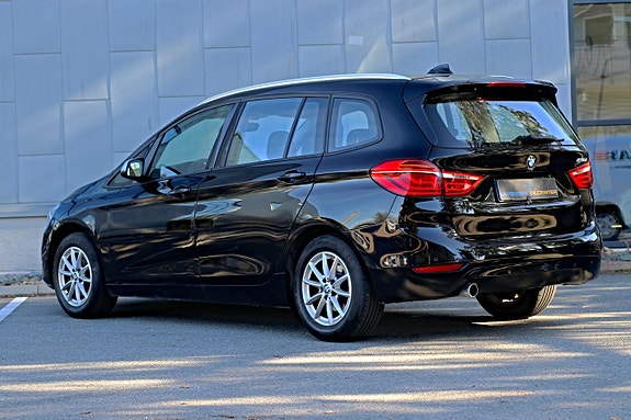 BMW 218 10 of 14