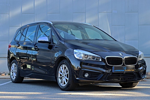 BMW 218 7 of 14