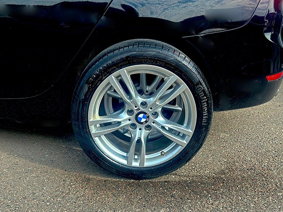 BMW 218 4 of 14