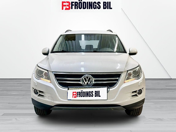 Volkswagen Tiguan 5 of 5