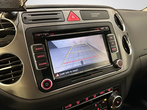 Volkswagen Tiguan 12 of 21