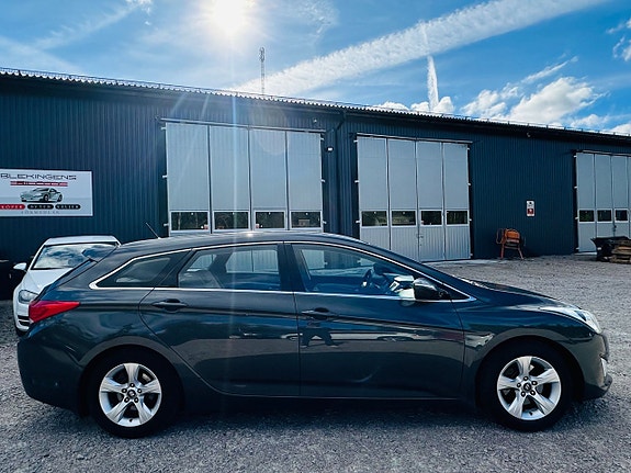 Hyundai i40 2 of 14