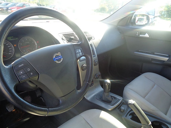 Volvo V50 16 of 16