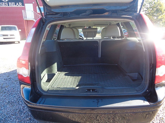 Volvo V50 11 of 16