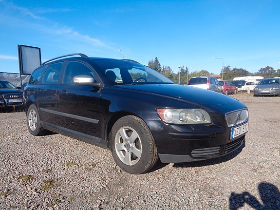 Volvo V50 6 of 16