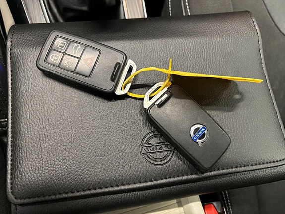 Volvo V40 24 of 27