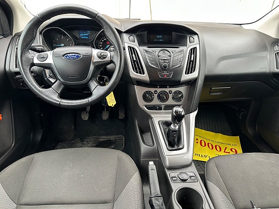 Ford Focus 9 of 11