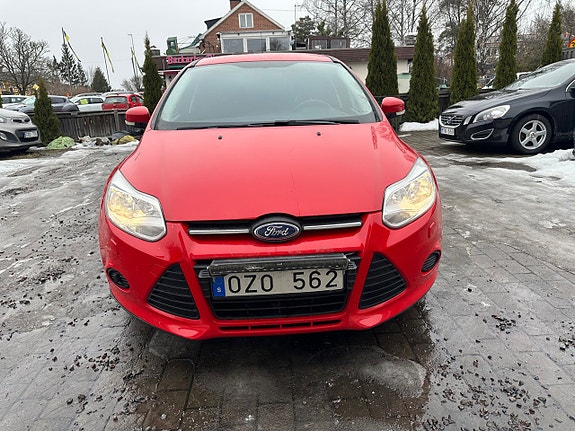 Ford Focus 2 of 5