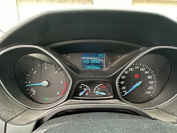 Ford Focus 8 of 11