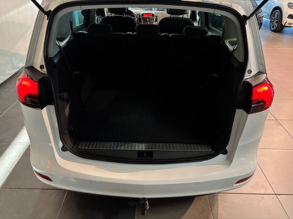 Opel Zafira 10 of 12