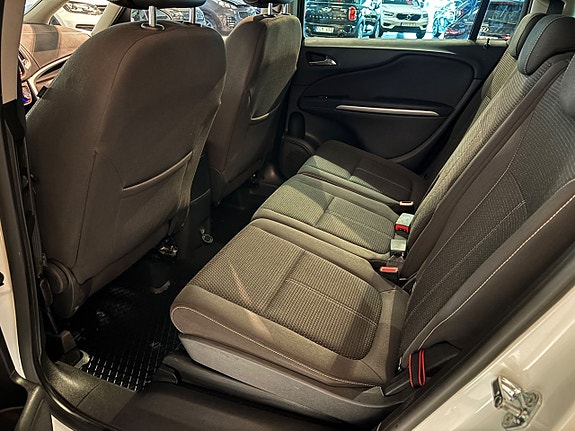 Opel Zafira 9 of 12