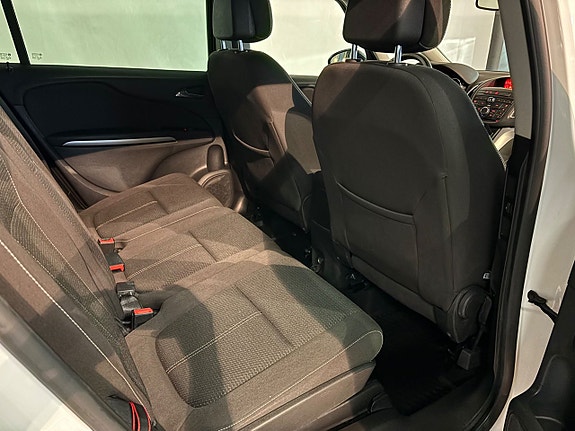 Opel Zafira 8 of 12
