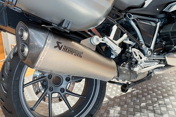 BMW R 1250 RS |Akrapovic|Sidoväskor|NYA DÄCK|ALLA PAKET| SE SPEC| 5 of 5
