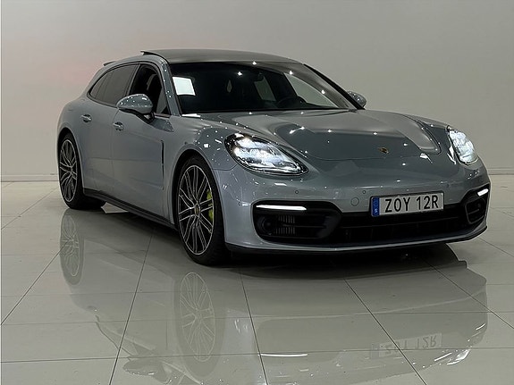 Porsche Panamera 4 7 of 26