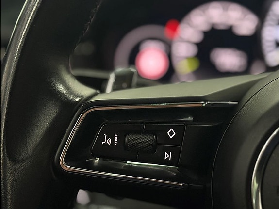 Porsche Panamera 4 24 of 26
