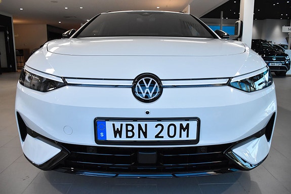Volkswagen ID.7 3 of 5