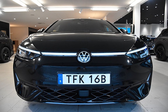 Volkswagen ID.7 3 of 5