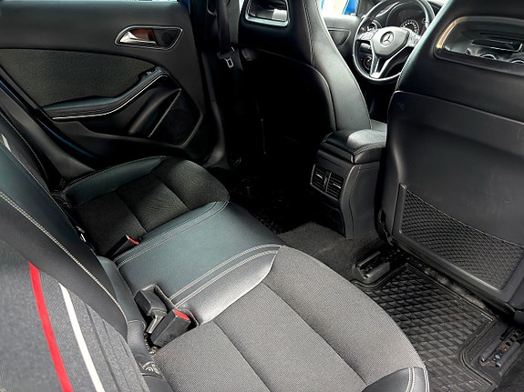 Mercedes-Benz A200 14 of 16