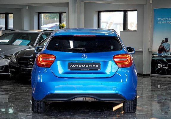 Mercedes-Benz A200 3 of 5