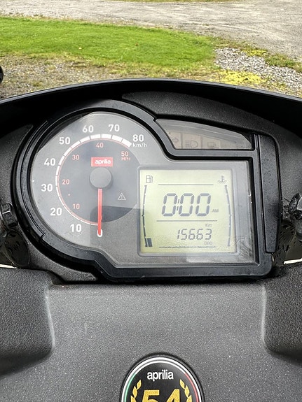 Aprilia SR 50 6 of 9