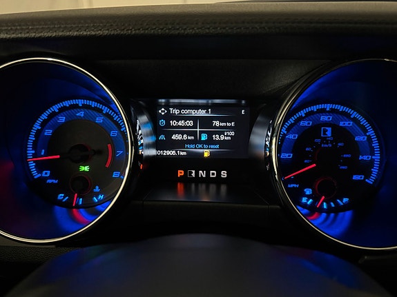 Ford Mustang 16 of 26