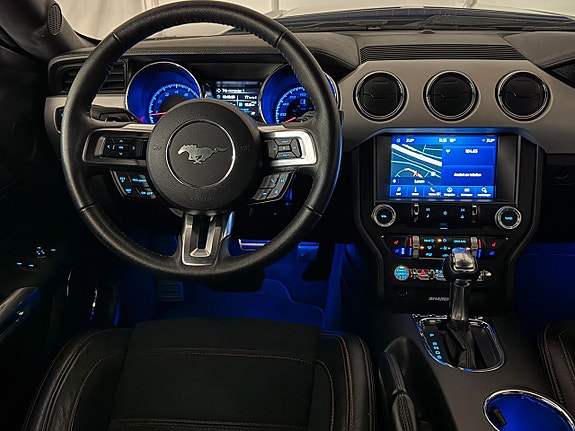 Ford Mustang 14 of 26