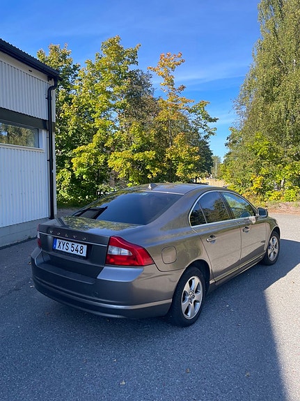 Volvo S80 14 of 16