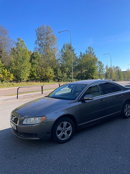Volvo S80 16 of 16