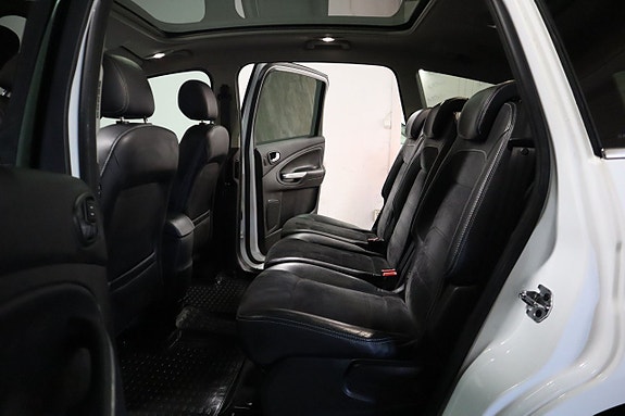 Ford S-MAX 11 of 23