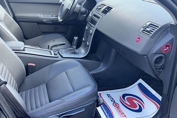 Volvo V50 7 of 8