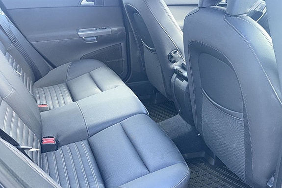 Volvo V50 8 of 8