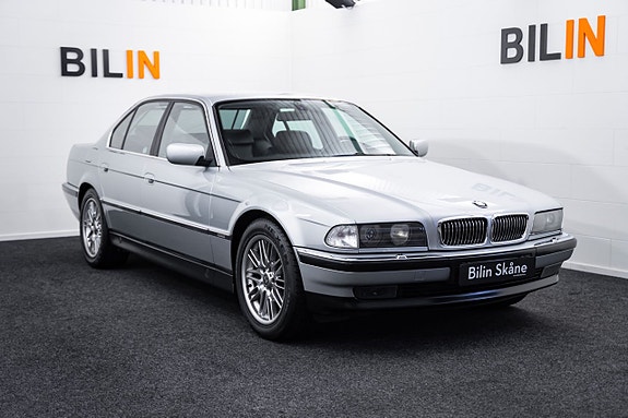 BMW 740i