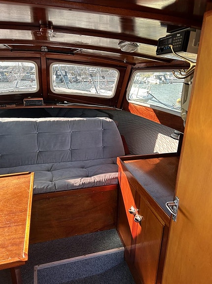 Oxelö 26 1970 Volvo Penta 4 of 5