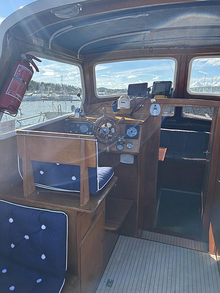 Oxelö 26 1970 Volvo Penta 8 of 15