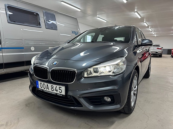 BMW 220d 4 of 27