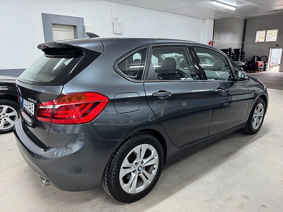 BMW 220d 8 of 27