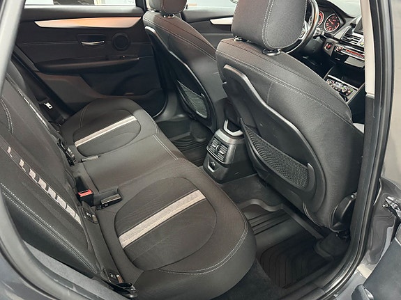 BMW 220d 16 of 27