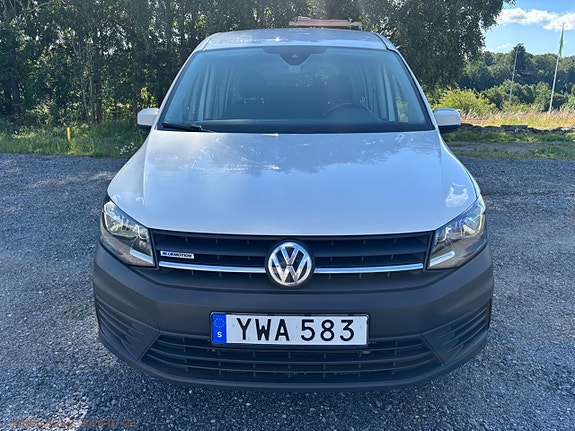 Volkswagen Caddy Maxi 2 of 5