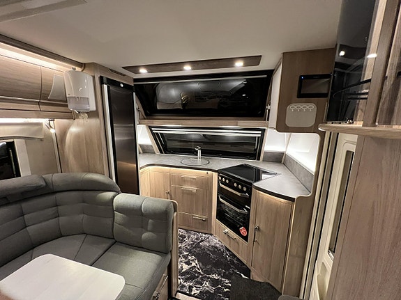 KABE ROYAL 630 TDL FK KS med AC / Mover / Frontkök / Förtält 3 of 11