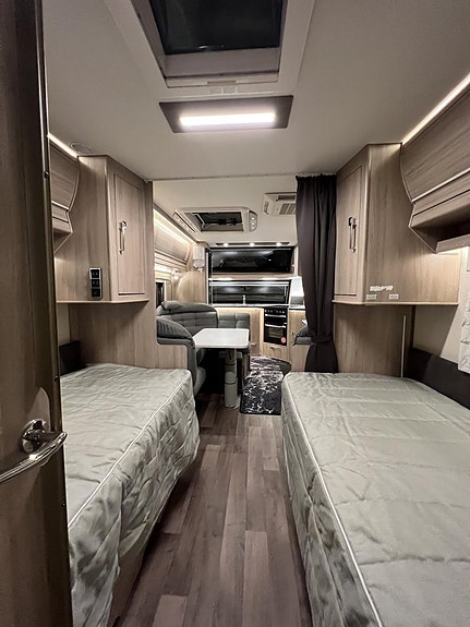 KABE ROYAL 630 TDL FK KS med AC / Mover / Frontkök / Förtält 7 of 11