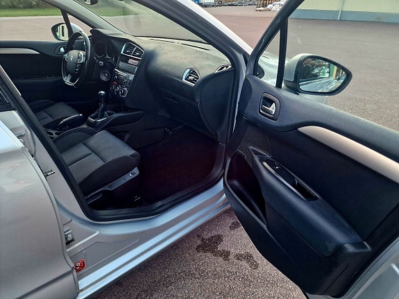 Citroen C4 14 of 20