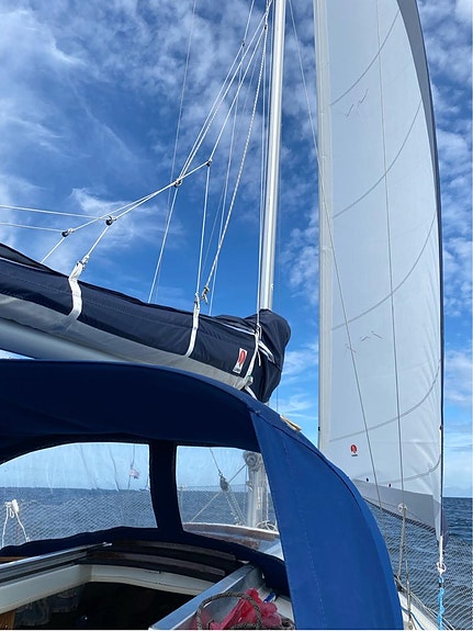 Beneteau first 29 ’85 4 of 5