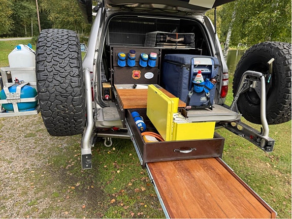 Toyota Land Cruiser 14 of 15