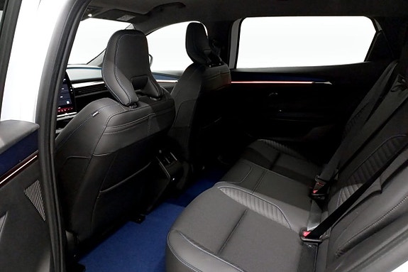 Renault Scenic E-Tech 15 of 18