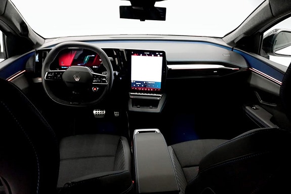 Renault Scenic E-Tech 7 of 18