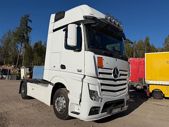 Mercedes-Benz 963-4-A Dragbil Actros 1845